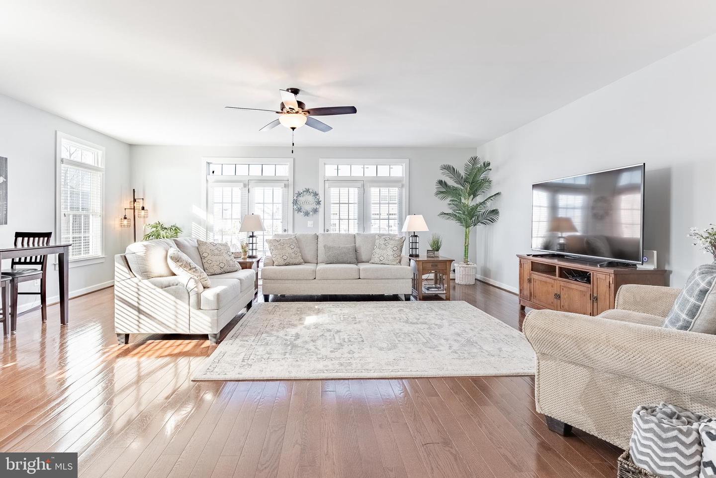 7921 CULLODEN CREST LN, GAINESVILLE, Virginia 20155, 3 Bedrooms Bedrooms, ,3 BathroomsBathrooms,Residential,For sale,7921 CULLODEN CREST LN,VAPW2111094 MLS # VAPW2111094