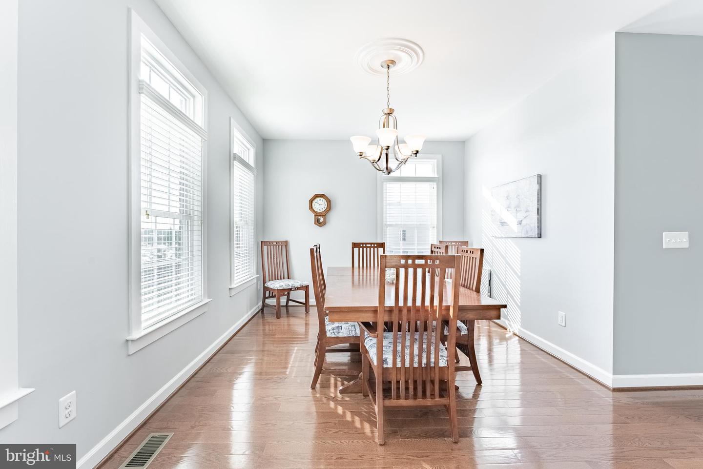 7921 CULLODEN CREST LN, GAINESVILLE, Virginia 20155, 3 Bedrooms Bedrooms, ,3 BathroomsBathrooms,Residential,For sale,7921 CULLODEN CREST LN,VAPW2111094 MLS # VAPW2111094