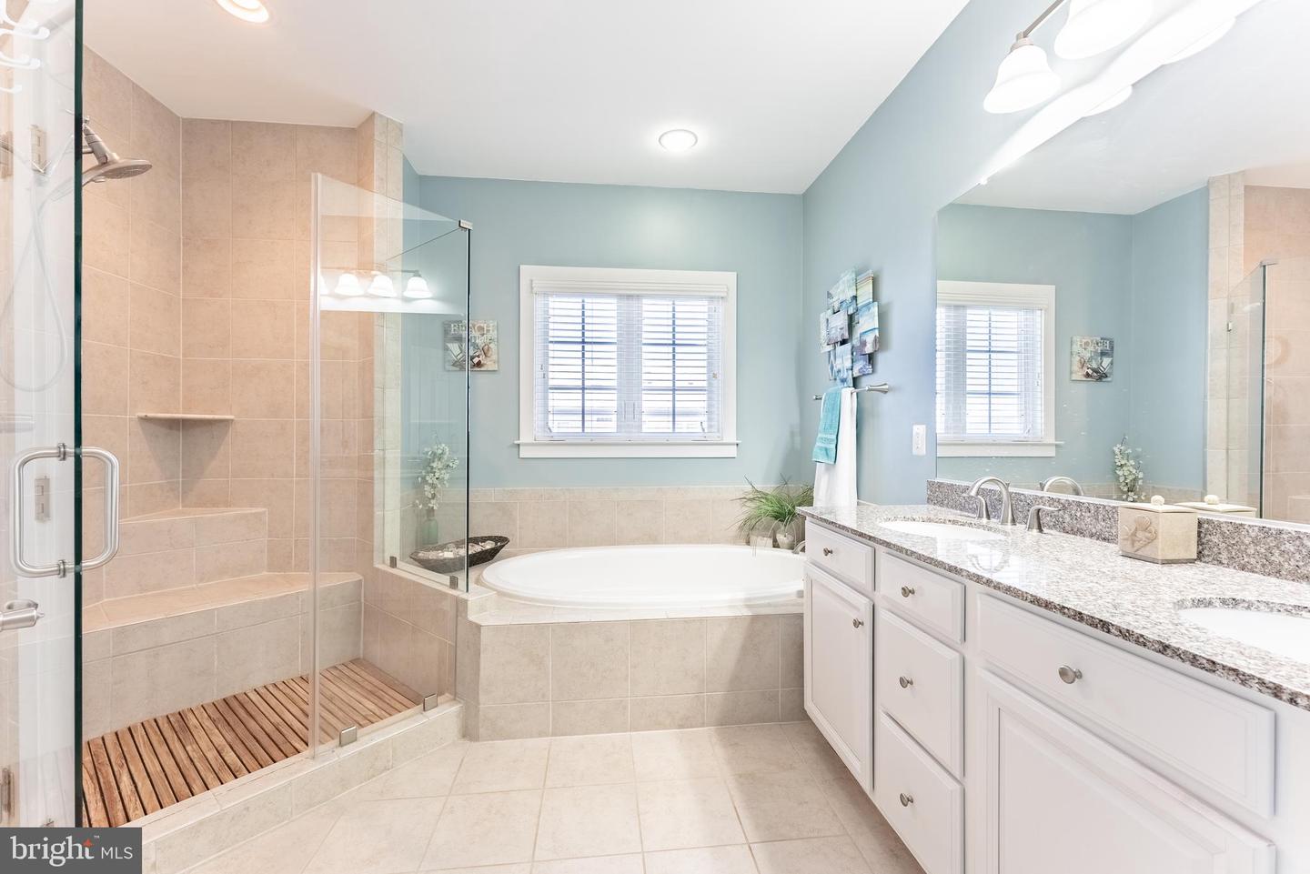 7921 CULLODEN CREST LN, GAINESVILLE, Virginia 20155, 3 Bedrooms Bedrooms, ,3 BathroomsBathrooms,Residential,For sale,7921 CULLODEN CREST LN,VAPW2111094 MLS # VAPW2111094