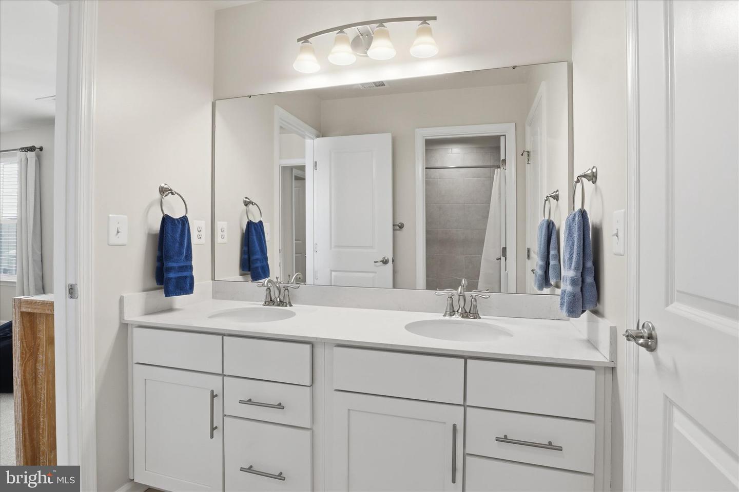 12433 SOUTHINGTON DR, WOODBRIDGE, Virginia 22192, 5 Bedrooms Bedrooms, ,4 BathroomsBathrooms,Residential,For sale,12433 SOUTHINGTON DR,VAPW2111016 MLS # VAPW2111016