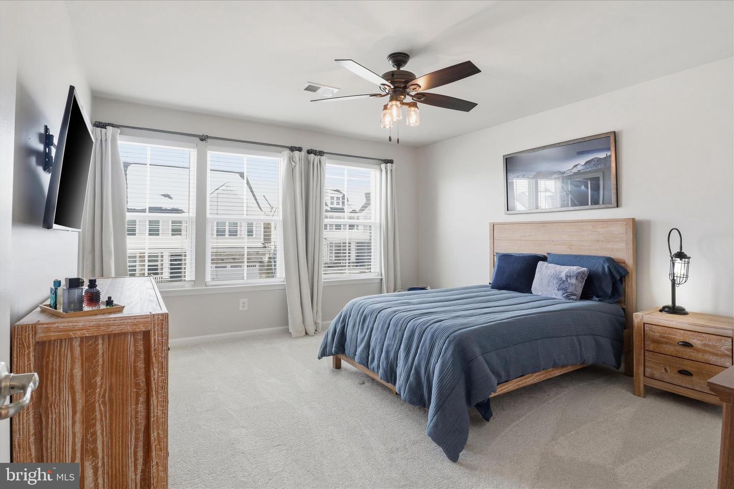 12433 SOUTHINGTON DR, WOODBRIDGE, Virginia 22192, 5 Bedrooms Bedrooms, ,4 BathroomsBathrooms,Residential,For sale,12433 SOUTHINGTON DR,VAPW2111016 MLS # VAPW2111016