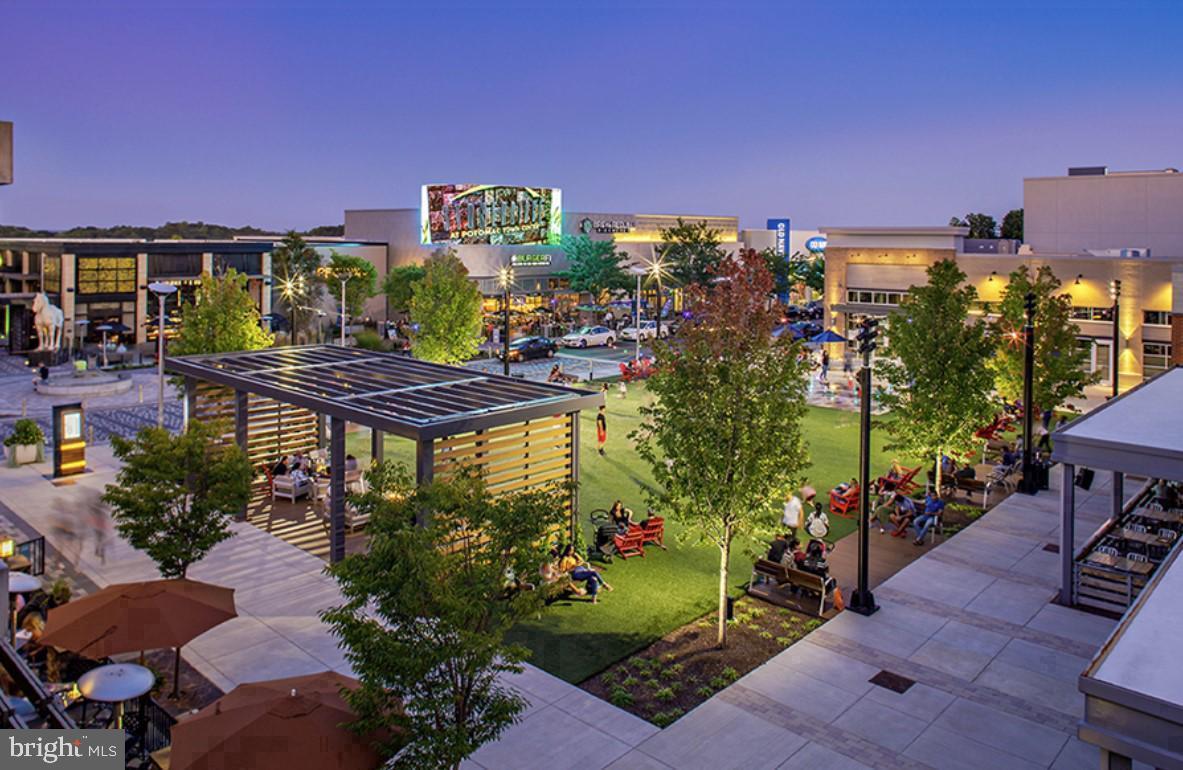 12433 SOUTHINGTON DR, WOODBRIDGE, Virginia 22192, 5 Bedrooms Bedrooms, ,4 BathroomsBathrooms,Residential,For sale,12433 SOUTHINGTON DR,VAPW2111016 MLS # VAPW2111016