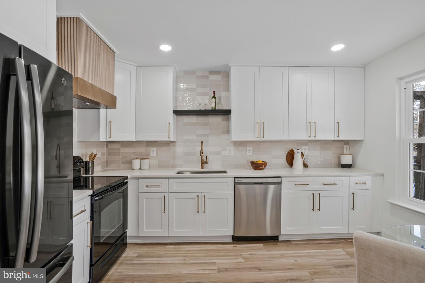 6143 GREEN HOLLOW CT, SPRINGFIELD, Virginia 22152, 3 Bedrooms Bedrooms, ,3 BathroomsBathrooms,Residential,For sale,6143 GREEN HOLLOW CT,VAFX2287174 MLS # VAFX2287174