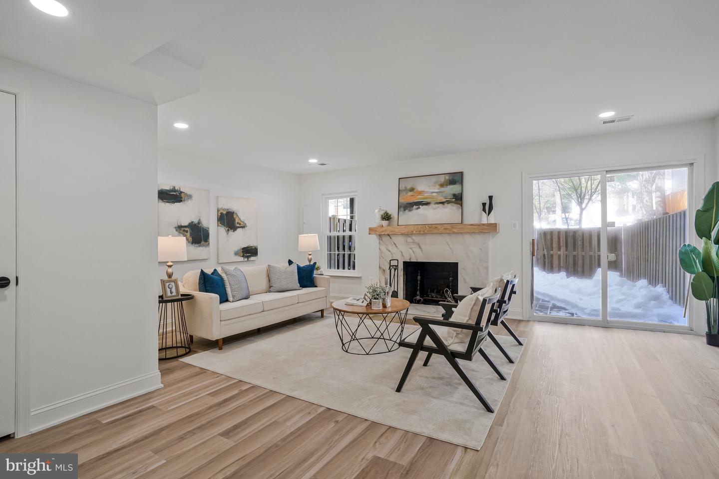 6143 GREEN HOLLOW CT, SPRINGFIELD, Virginia 22152, 3 Bedrooms Bedrooms, ,3 BathroomsBathrooms,Residential,For sale,6143 GREEN HOLLOW CT,VAFX2287174 MLS # VAFX2287174