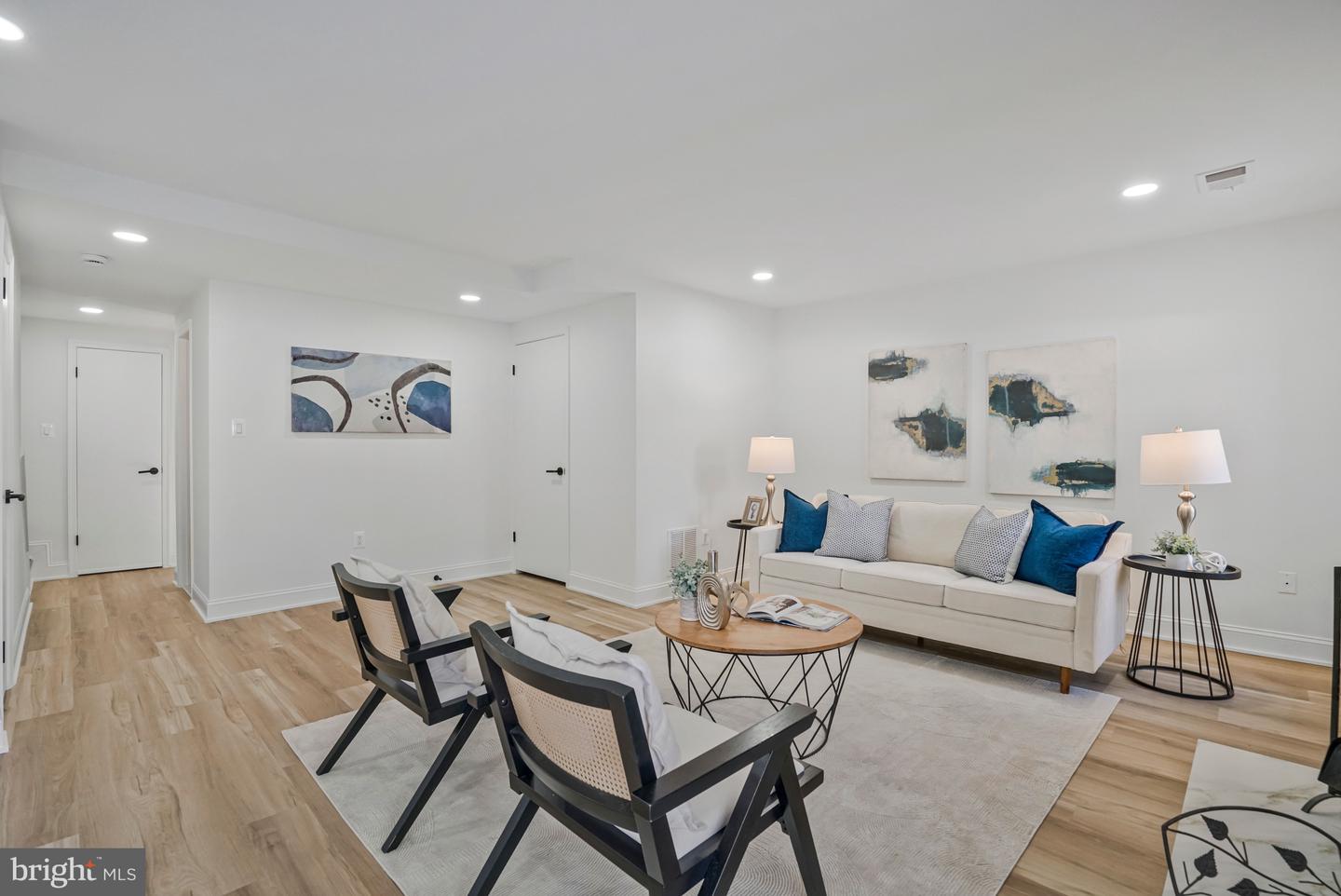 6143 GREEN HOLLOW CT, SPRINGFIELD, Virginia 22152, 3 Bedrooms Bedrooms, ,3 BathroomsBathrooms,Residential,For sale,6143 GREEN HOLLOW CT,VAFX2287174 MLS # VAFX2287174