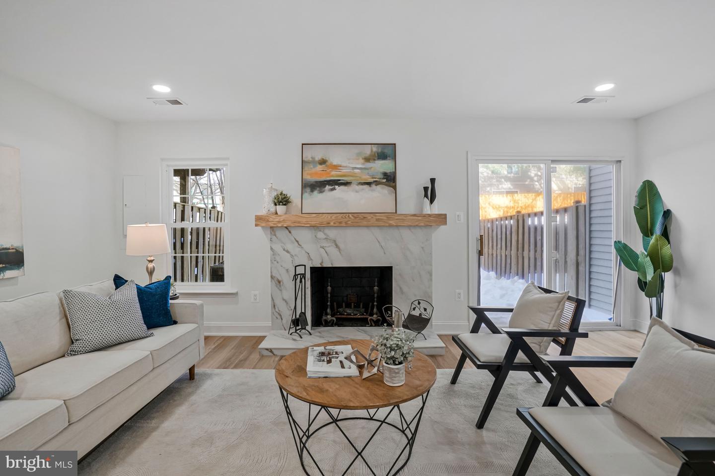 6143 GREEN HOLLOW CT, SPRINGFIELD, Virginia 22152, 3 Bedrooms Bedrooms, ,3 BathroomsBathrooms,Residential,For sale,6143 GREEN HOLLOW CT,VAFX2287174 MLS # VAFX2287174