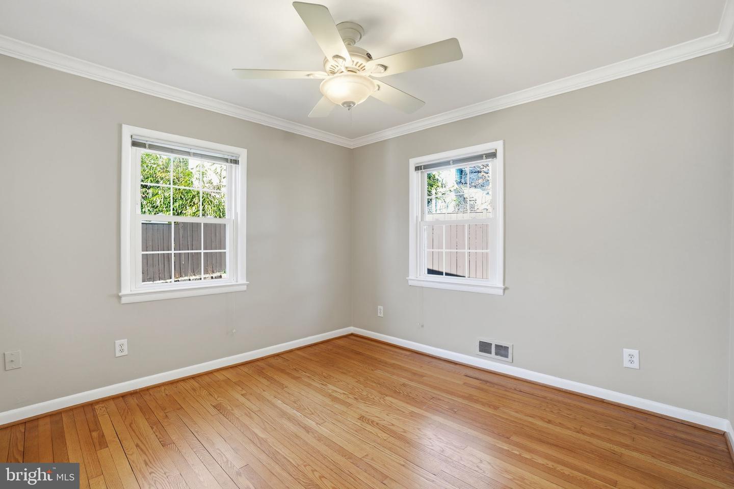 1808 N JOHNSON ST, ARLINGTON, Virginia 22207, 4 Bedrooms Bedrooms, ,2 BathroomsBathrooms,Residential,For sale,1808 N JOHNSON ST,VAAR2067988 MLS # VAAR2067988