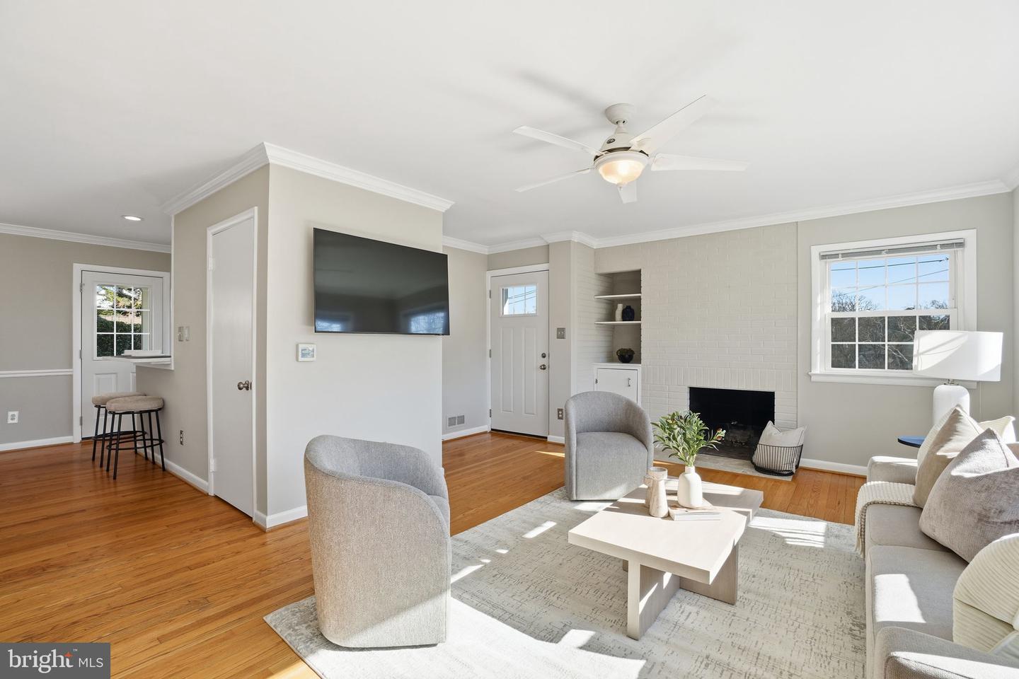 1808 N JOHNSON ST, ARLINGTON, Virginia 22207, 4 Bedrooms Bedrooms, ,2 BathroomsBathrooms,Residential,For sale,1808 N JOHNSON ST,VAAR2067988 MLS # VAAR2067988