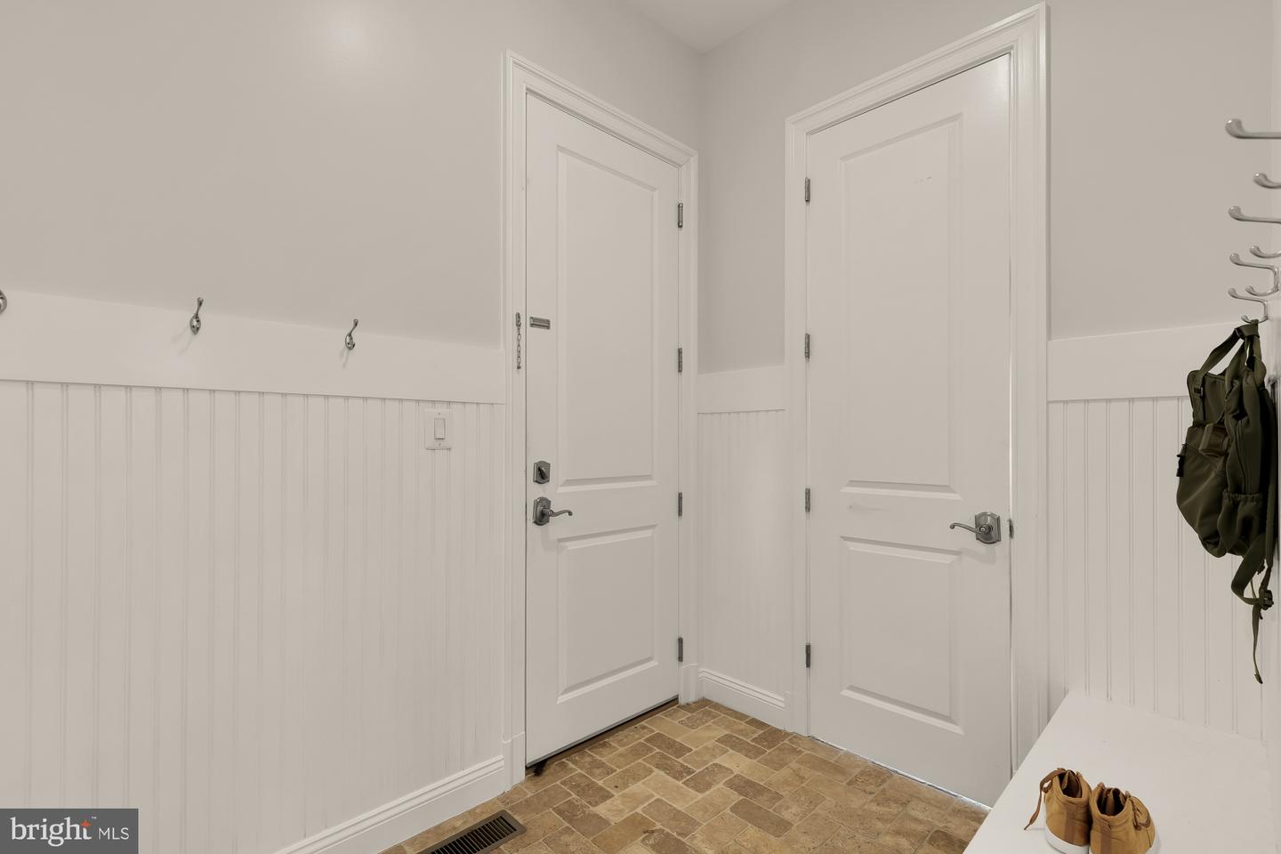 2012 N GREENBRIER ST, ARLINGTON, Virginia 22205, 5 Bedrooms Bedrooms, ,4 BathroomsBathrooms,Residential,For sale,2012 N GREENBRIER ST,VAAR2067996 MLS # VAAR2067996