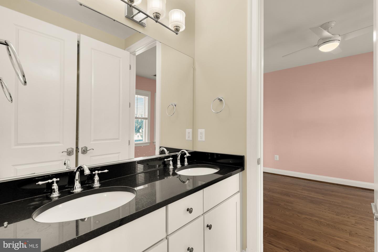 2012 N GREENBRIER ST, ARLINGTON, Virginia 22205, 5 Bedrooms Bedrooms, ,4 BathroomsBathrooms,Residential,For sale,2012 N GREENBRIER ST,VAAR2067996 MLS # VAAR2067996