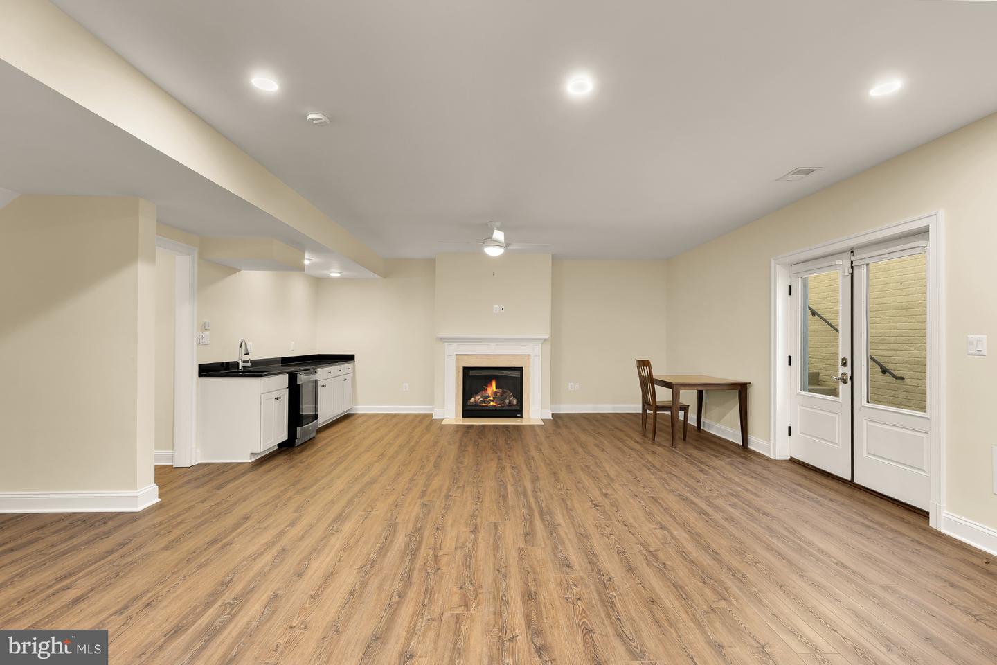 2012 N GREENBRIER ST, ARLINGTON, Virginia 22205, 5 Bedrooms Bedrooms, ,4 BathroomsBathrooms,Residential,For sale,2012 N GREENBRIER ST,VAAR2067996 MLS # VAAR2067996