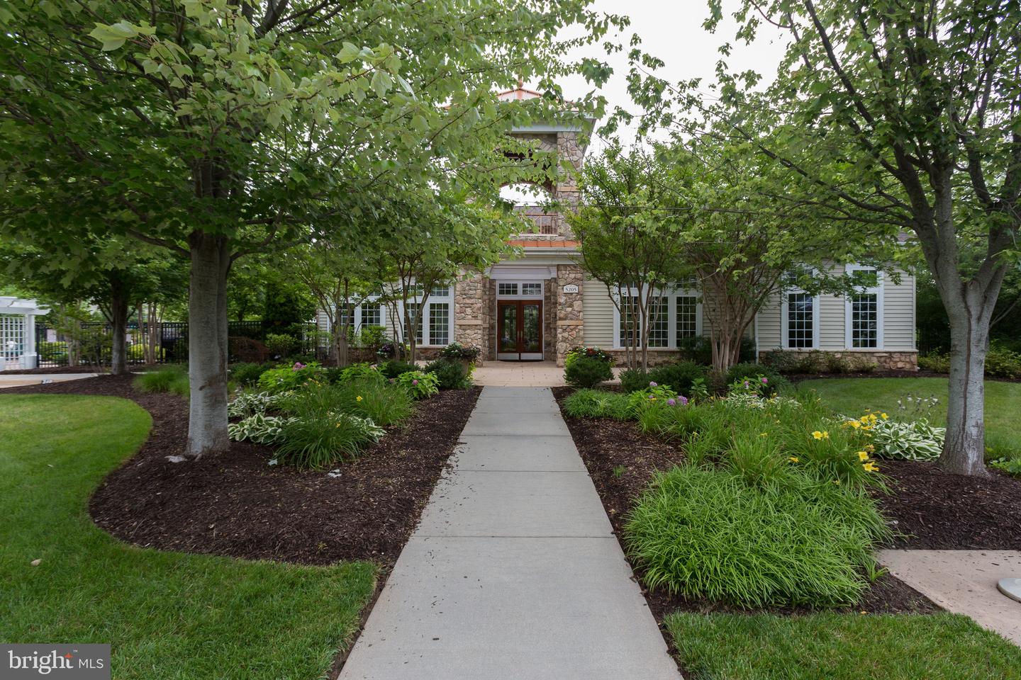 13405-T CONNOR DR #T, CENTREVILLE, Virginia 20120, 2 Bedrooms Bedrooms, ,2 BathroomsBathrooms,Residential,For sale,13405-T CONNOR DR #T,VAFX2287038 MLS # VAFX2287038