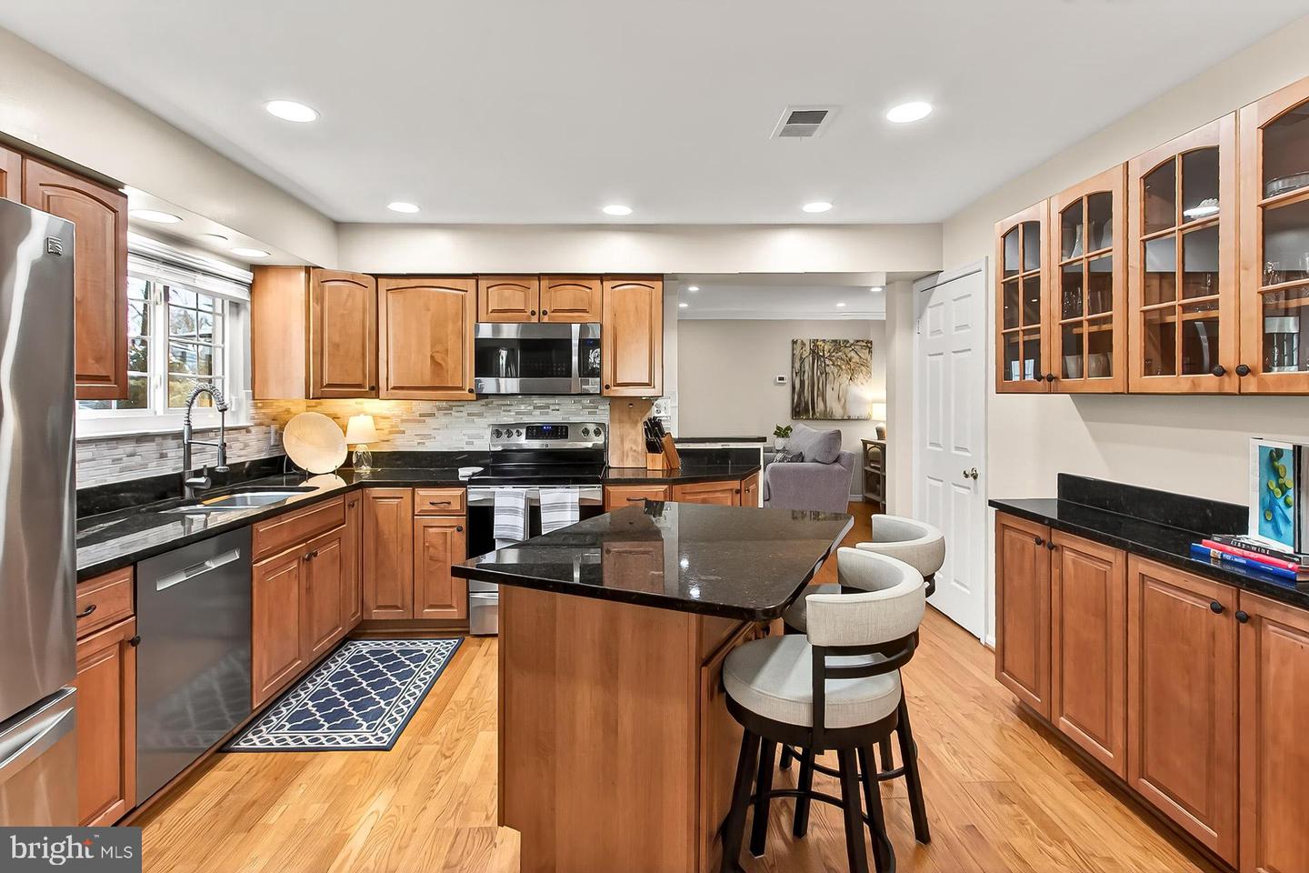 11963 HEDGES RUN DR, WOODBRIDGE, Virginia 22192, 4 Bedrooms Bedrooms, ,2 BathroomsBathrooms,Residential,For sale,11963 HEDGES RUN DR,VAPW2111030 MLS # VAPW2111030