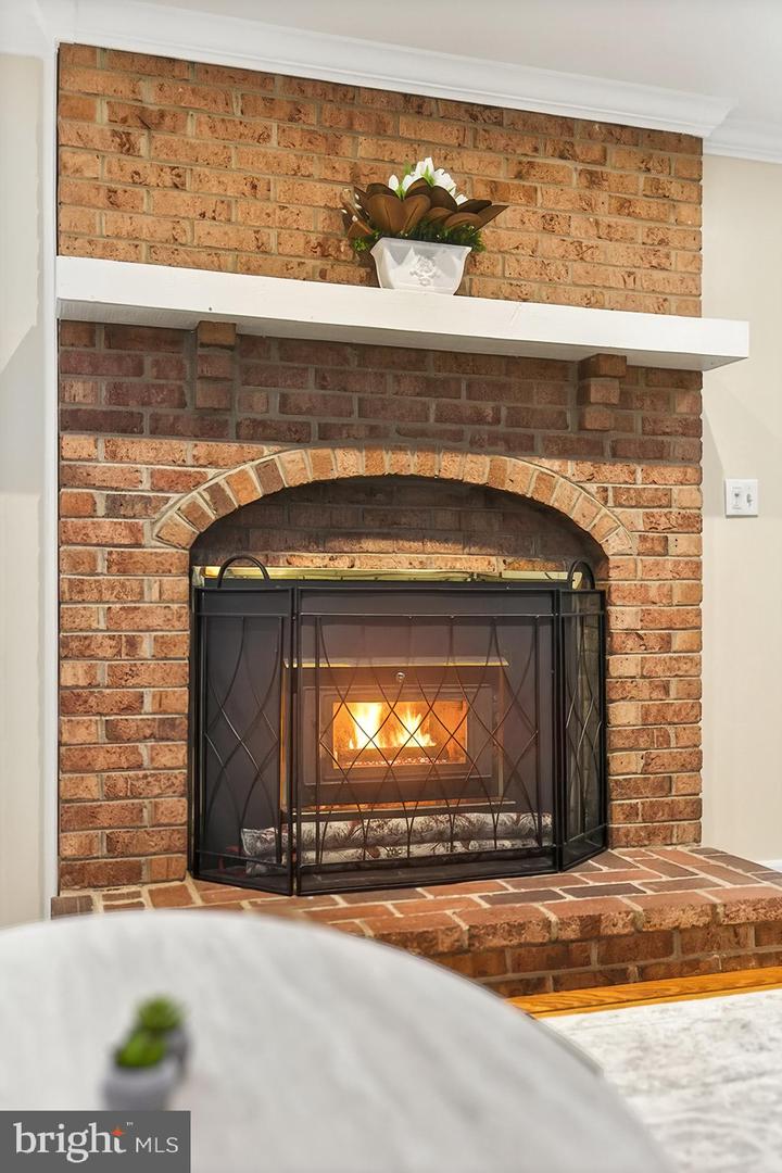 11963 HEDGES RUN DR, WOODBRIDGE, Virginia 22192, 4 Bedrooms Bedrooms, ,2 BathroomsBathrooms,Residential,For sale,11963 HEDGES RUN DR,VAPW2111030 MLS # VAPW2111030