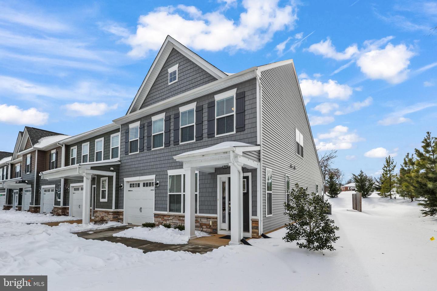 5712 FINLEY ROSE CT, FREDERICKSBURG, Virginia 22407, 3 Bedrooms Bedrooms, ,2 BathroomsBathrooms,Residential,For sale,5712 FINLEY ROSE CT,VASP2038794 MLS # VASP2038794