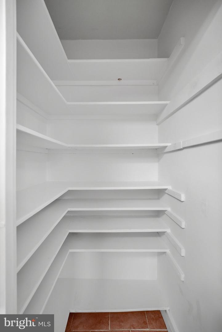 3001 VEAZEY NW #116, WASHINGTON, District Of Columbia 20008, 2 Bedrooms Bedrooms, ,2 BathroomsBathrooms,Residential,For sale,3001 VEAZEY NW #116,DCDC2242878 MLS # DCDC2242878