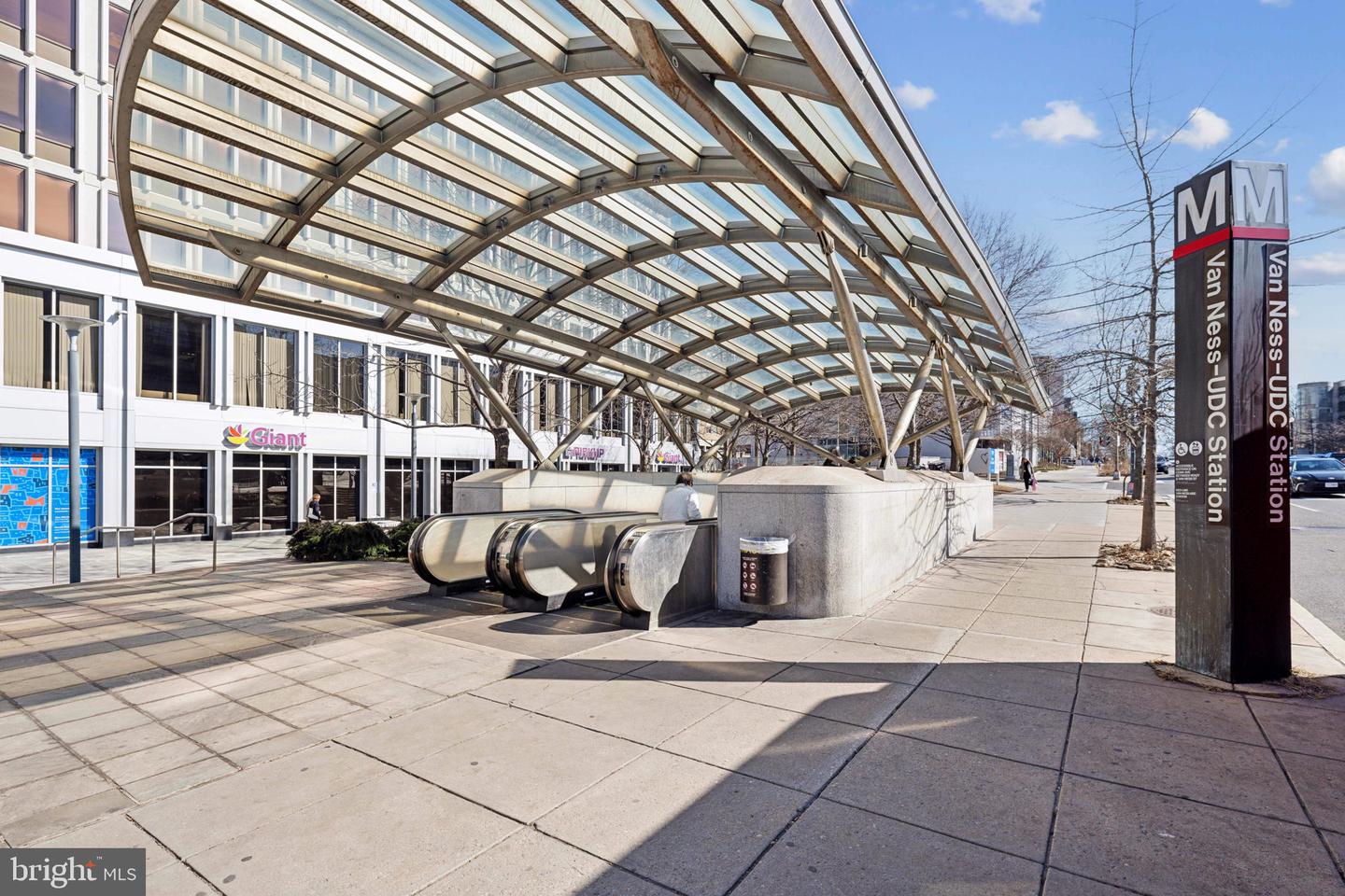 3001 VEAZEY NW #116, WASHINGTON, District Of Columbia 20008, 2 Bedrooms Bedrooms, ,2 BathroomsBathrooms,Residential,For sale,3001 VEAZEY NW #116,DCDC2242878 MLS # DCDC2242878