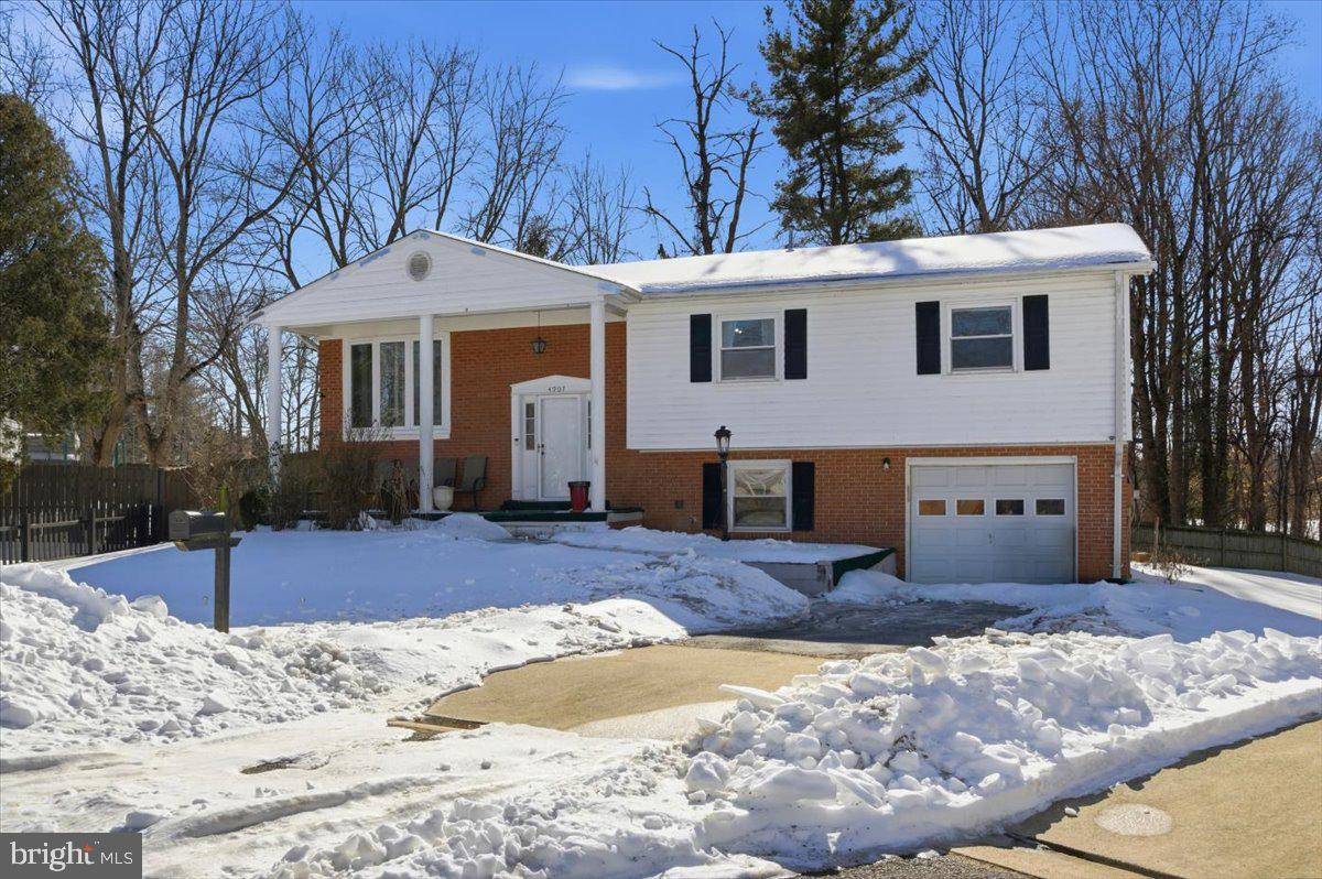 4907 KENYON CT, WOODBRIDGE, Virginia 22193, 4 Bedrooms Bedrooms, ,3 BathroomsBathrooms,Residential,For sale,4907 KENYON CT,VAPW2111064 MLS # VAPW2111064