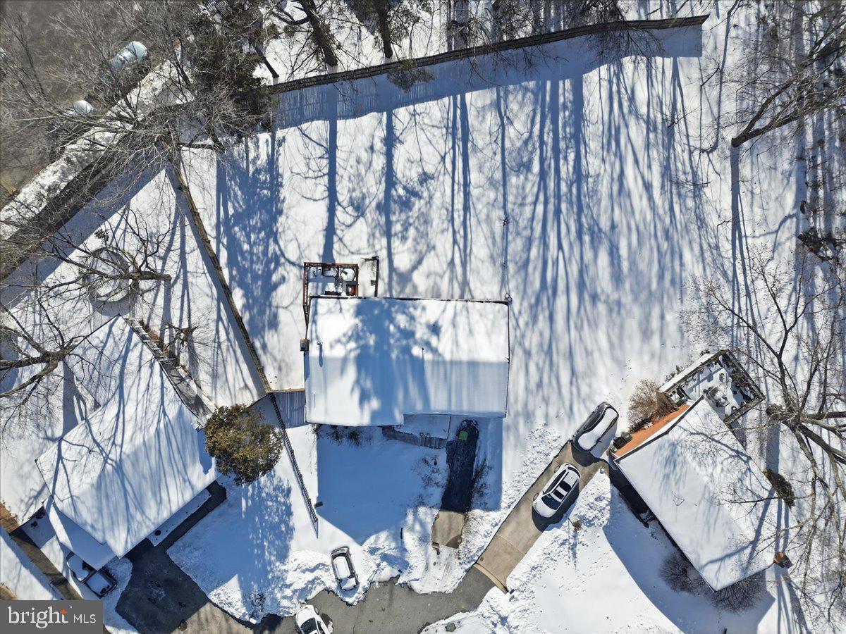 4907 KENYON CT, WOODBRIDGE, Virginia 22193, 4 Bedrooms Bedrooms, ,3 BathroomsBathrooms,Residential,For sale,4907 KENYON CT,VAPW2111064 MLS # VAPW2111064