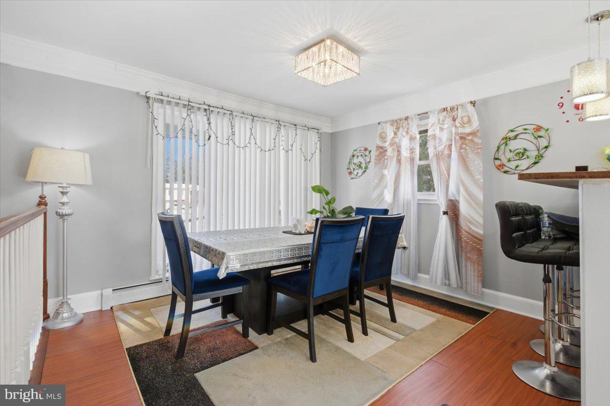 4907 KENYON CT, WOODBRIDGE, Virginia 22193, 4 Bedrooms Bedrooms, ,3 BathroomsBathrooms,Residential,For sale,4907 KENYON CT,VAPW2111064 MLS # VAPW2111064