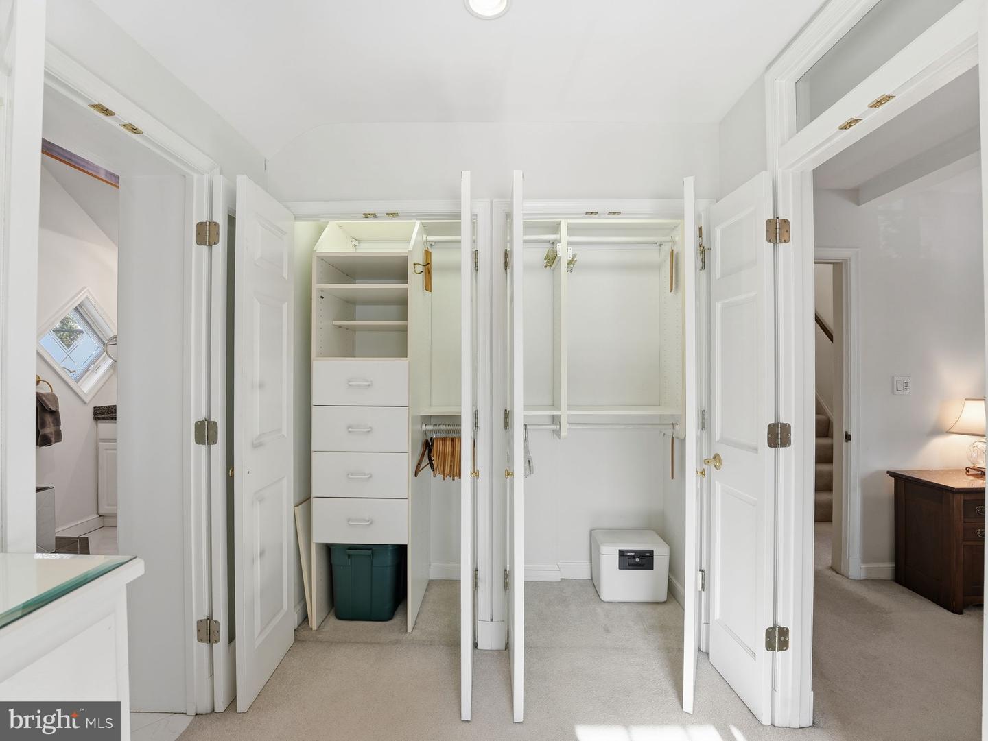 1812 N HANCOCK ST, ARLINGTON, Virginia 22201, 2 Bedrooms Bedrooms, ,3 BathroomsBathrooms,Residential,For sale,1812 N HANCOCK ST,VAAR2068040 MLS # VAAR2068040