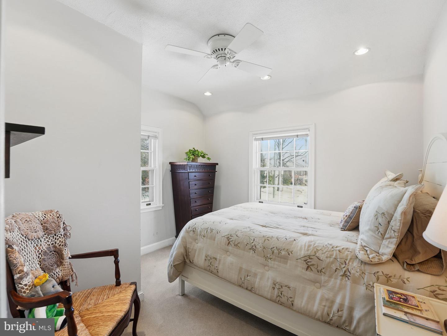 1812 N HANCOCK ST, ARLINGTON, Virginia 22201, 2 Bedrooms Bedrooms, ,3 BathroomsBathrooms,Residential,For sale,1812 N HANCOCK ST,VAAR2068040 MLS # VAAR2068040