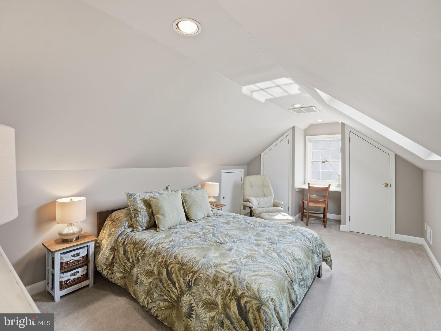 1812 N HANCOCK ST, ARLINGTON, Virginia 22201, 2 Bedrooms Bedrooms, ,3 BathroomsBathrooms,Residential,For sale,1812 N HANCOCK ST,VAAR2068040 MLS # VAAR2068040