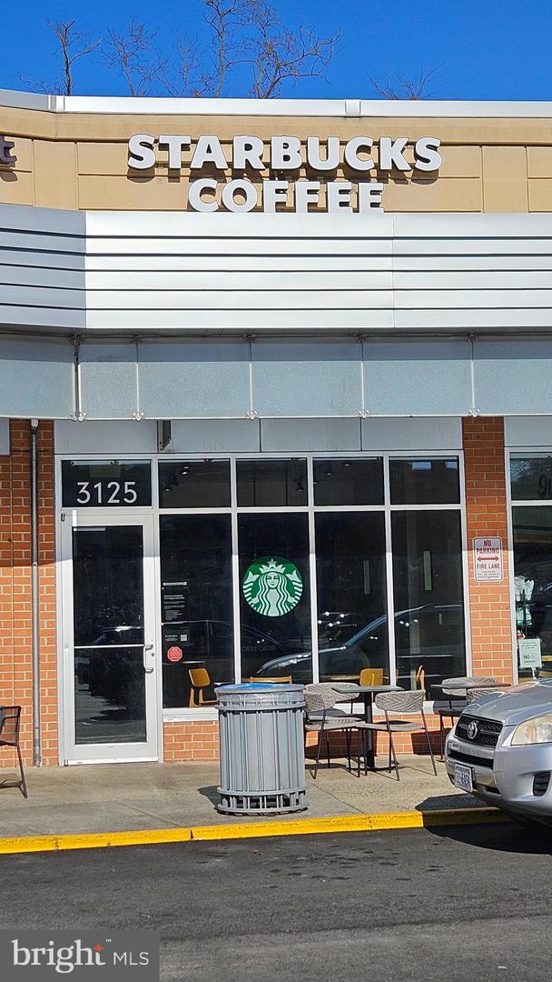 1812 N HANCOCK ST, ARLINGTON, Virginia 22201, 2 Bedrooms Bedrooms, ,3 BathroomsBathrooms,Residential,For sale,1812 N HANCOCK ST,VAAR2068040 MLS # VAAR2068040