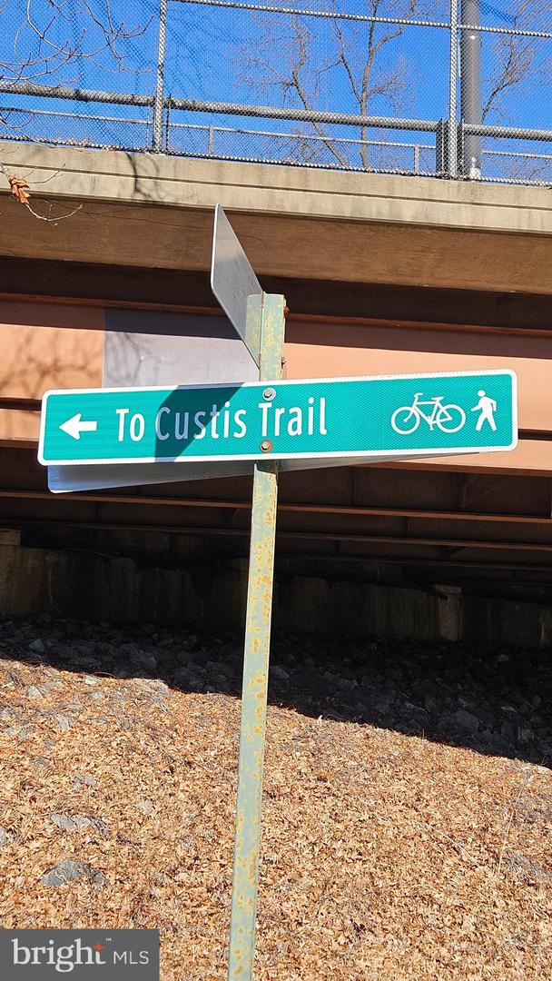 1812 N HANCOCK ST, ARLINGTON, Virginia 22201, 2 Bedrooms Bedrooms, ,3 BathroomsBathrooms,Residential,For sale,1812 N HANCOCK ST,VAAR2068040 MLS # VAAR2068040