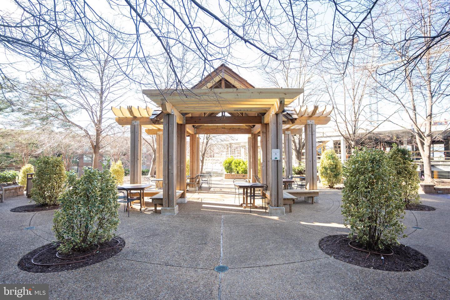 4141 N HENDERSON RD #1116, ARLINGTON, Virginia 22203, 1 Bedroom Bedrooms, ,1 BathroomBathrooms,Residential,For sale,4141 N HENDERSON RD #1116,VAAR2068050 MLS # VAAR2068050