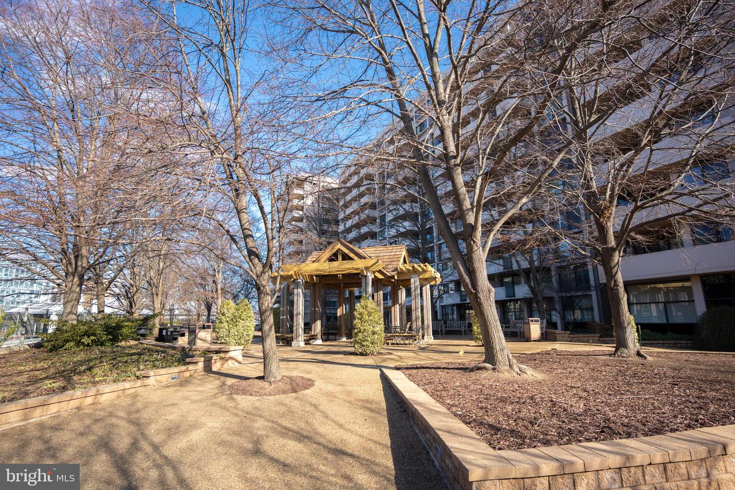 4141 N HENDERSON RD #1116, ARLINGTON, Virginia 22203, 1 Bedroom Bedrooms, ,1 BathroomBathrooms,Residential,For sale,4141 N HENDERSON RD #1116,VAAR2068050 MLS # VAAR2068050