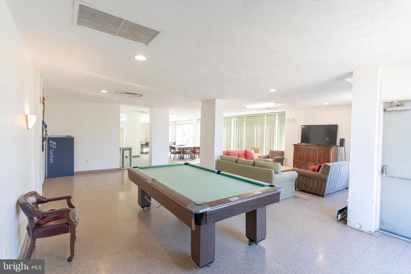 4141 N HENDERSON RD #1116, ARLINGTON, Virginia 22203, 1 Bedroom Bedrooms, ,1 BathroomBathrooms,Residential,For sale,4141 N HENDERSON RD #1116,VAAR2068050 MLS # VAAR2068050