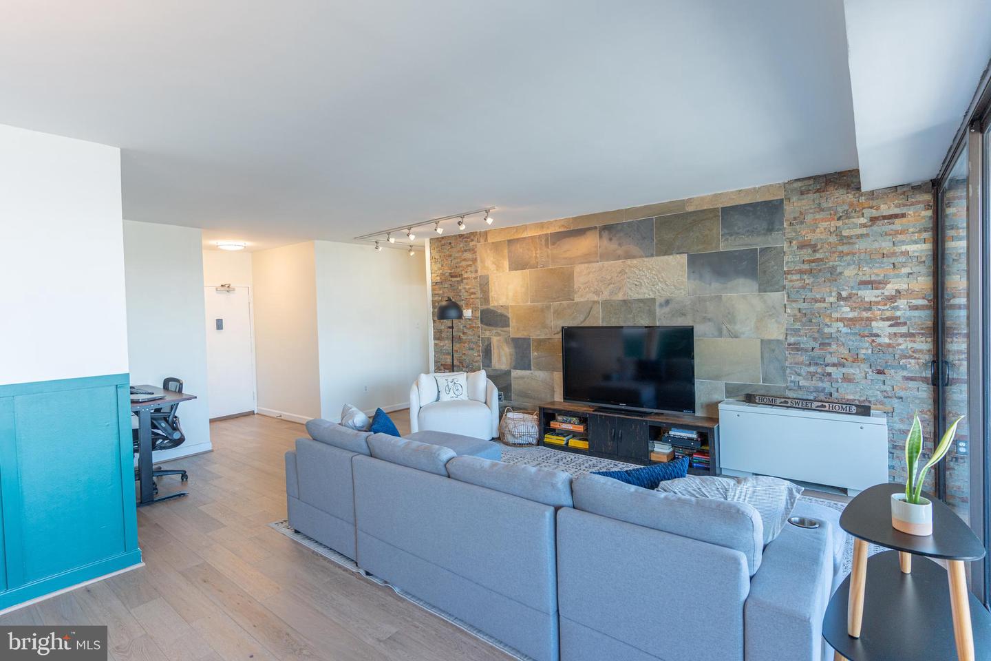 4141 N HENDERSON RD #1116, ARLINGTON, Virginia 22203, 1 Bedroom Bedrooms, ,1 BathroomBathrooms,Residential,For sale,4141 N HENDERSON RD #1116,VAAR2068050 MLS # VAAR2068050