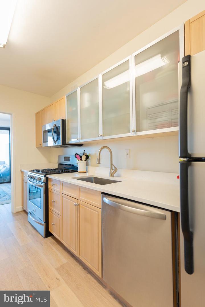 4141 N HENDERSON RD #1116, ARLINGTON, Virginia 22203, 1 Bedroom Bedrooms, ,1 BathroomBathrooms,Residential,For sale,4141 N HENDERSON RD #1116,VAAR2068050 MLS # VAAR2068050