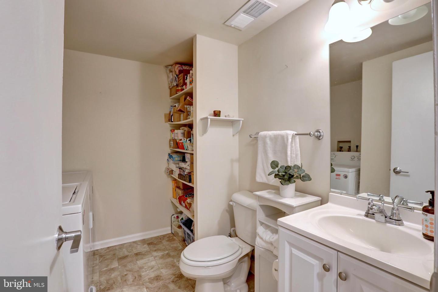 4519 APPLEDALE CT, MARSHALL, Virginia 20115, 3 Bedrooms Bedrooms, ,1 BathroomBathrooms,Residential,For sale,4519 APPLEDALE CT,VAFQ2020250 MLS # VAFQ2020250