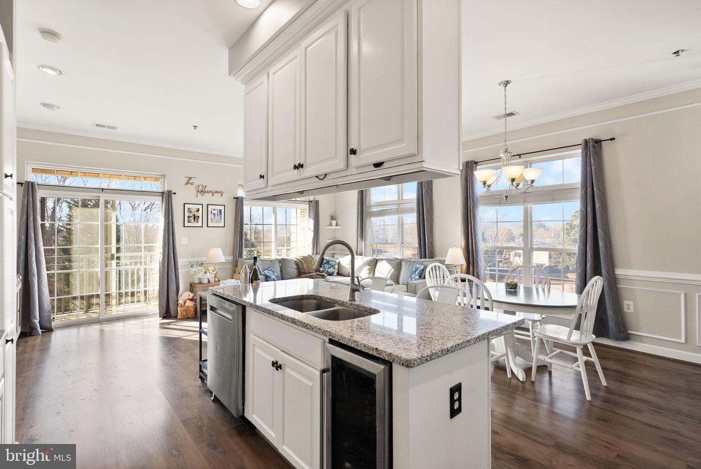 810 BELMONT BAY DR #201, WOODBRIDGE, Virginia 22191, 2 Bedrooms Bedrooms, ,2 BathroomsBathrooms,Residential,For sale,810 BELMONT BAY DR #201,VAPW2111138 MLS # VAPW2111138