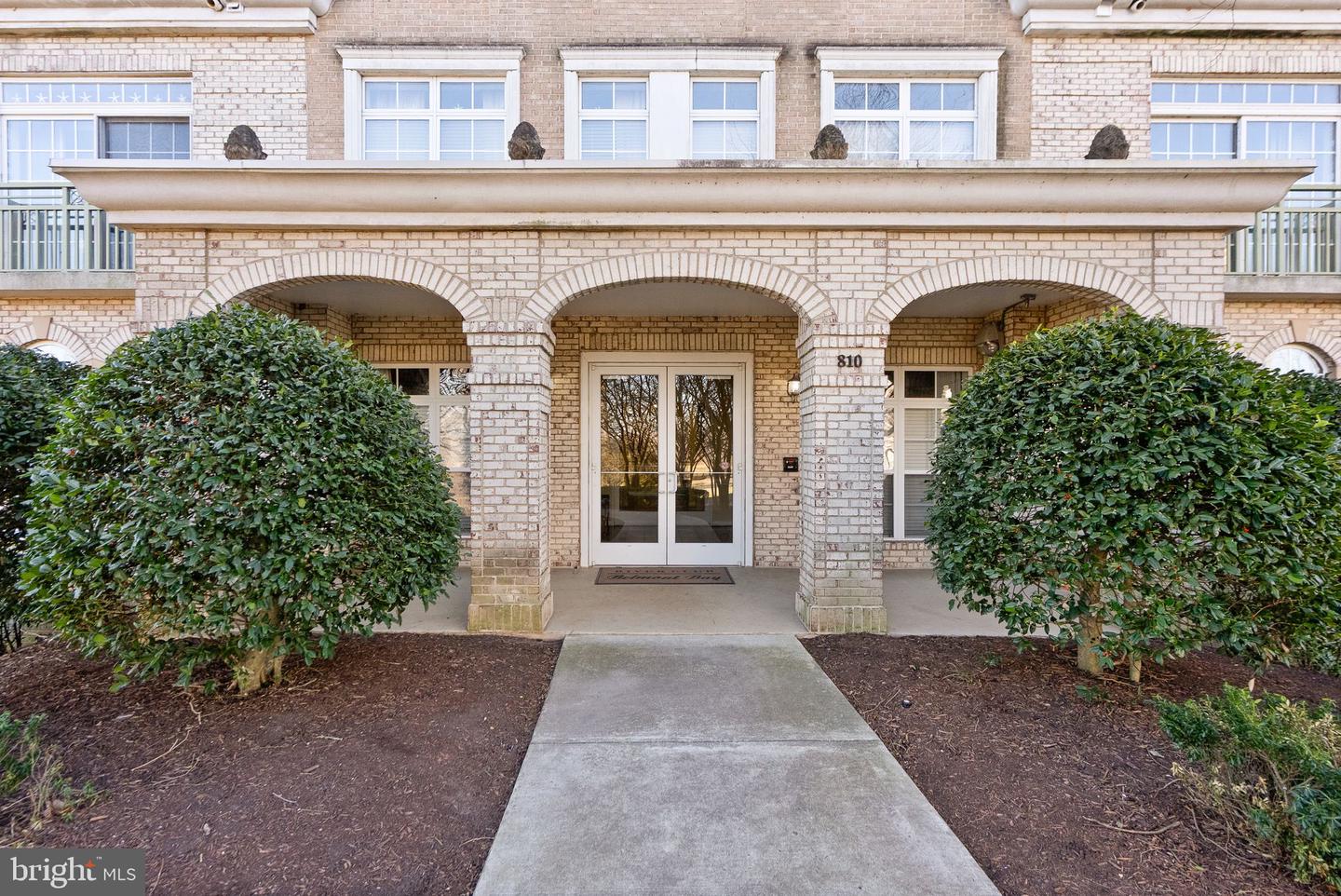 810 BELMONT BAY DR #201, WOODBRIDGE, Virginia 22191, 2 Bedrooms Bedrooms, ,2 BathroomsBathrooms,Residential,For sale,810 BELMONT BAY DR #201,VAPW2111138 MLS # VAPW2111138