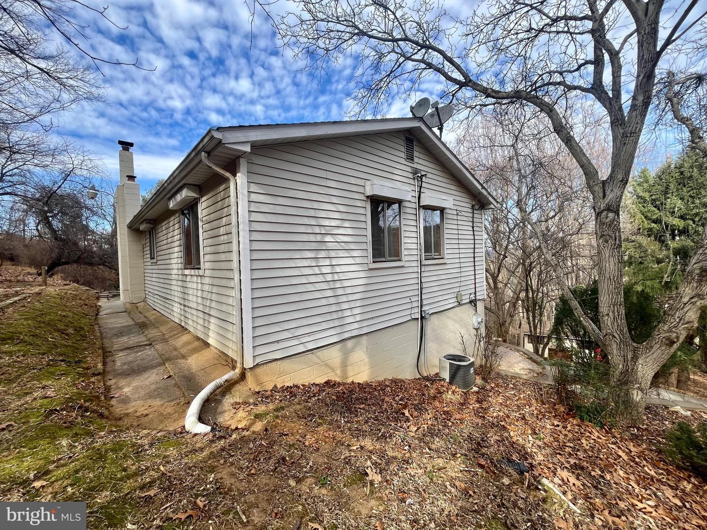 347 RESTMORE LN, STANLEY, Virginia 22851, 3 Bedrooms Bedrooms, ,2 BathroomsBathrooms,Residential,For sale,347 RESTMORE LN,VAPA2005924 MLS # VAPA2005924