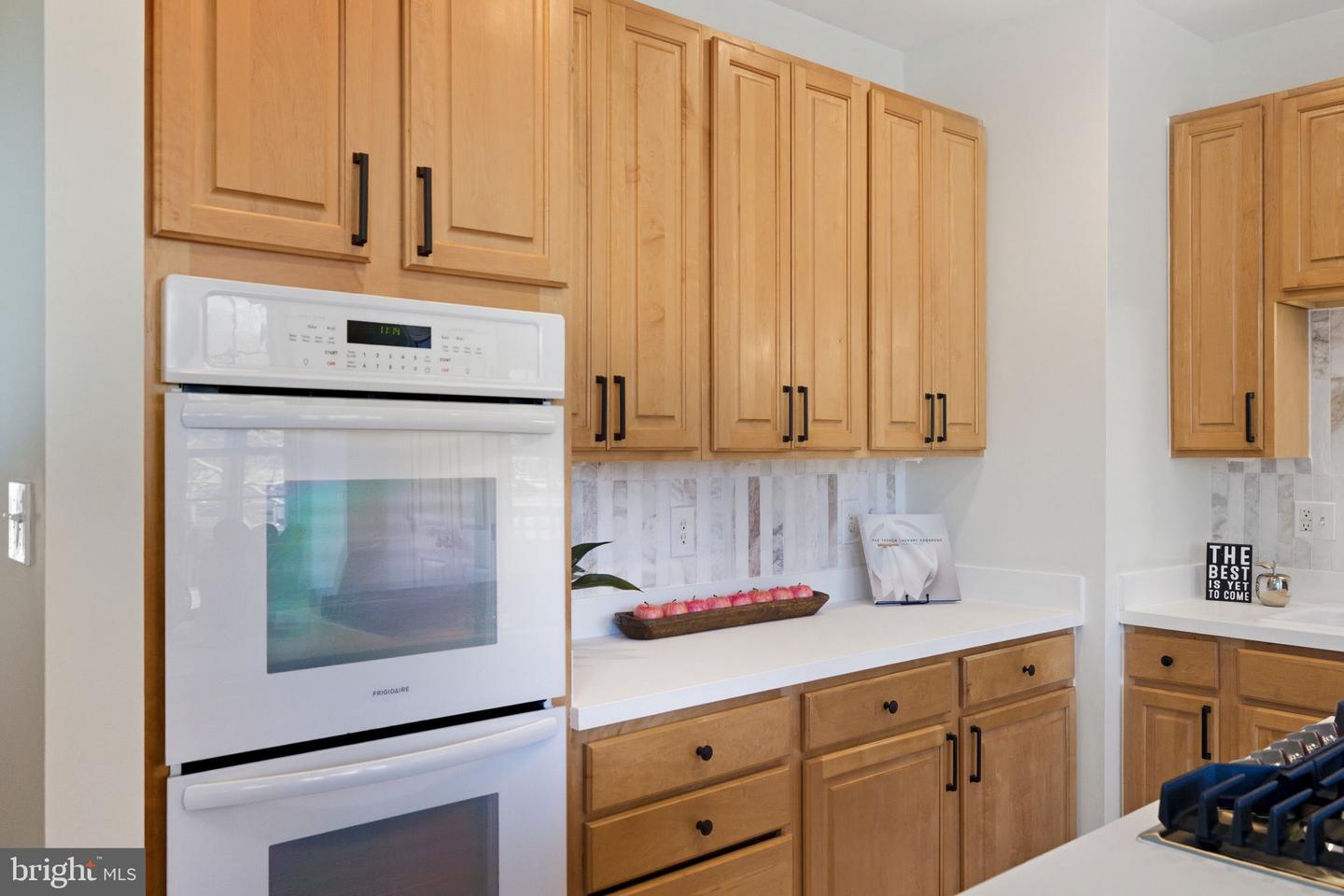 601 SPRINGHOUSE SQ SE, LEESBURG, Virginia 20175, 3 Bedrooms Bedrooms, ,2 BathroomsBathrooms,Residential,For sale,601 SPRINGHOUSE SQ SE,VALO2114538 MLS # VALO2114538