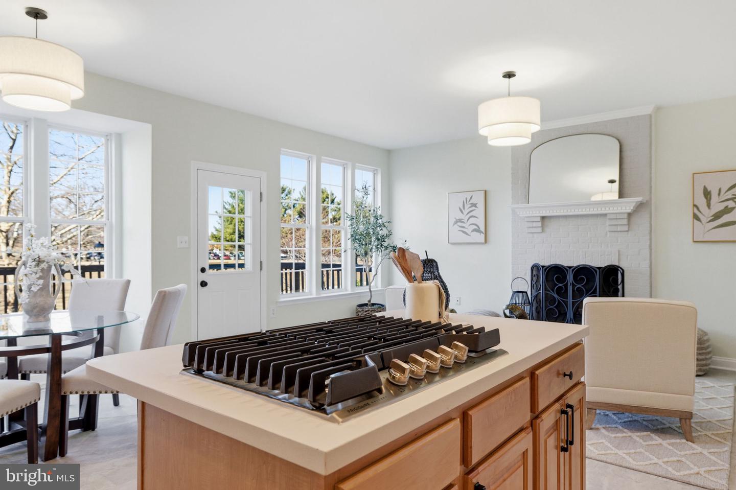 601 SPRINGHOUSE SQ SE, LEESBURG, Virginia 20175, 3 Bedrooms Bedrooms, ,2 BathroomsBathrooms,Residential,For sale,601 SPRINGHOUSE SQ SE,VALO2114538 MLS # VALO2114538