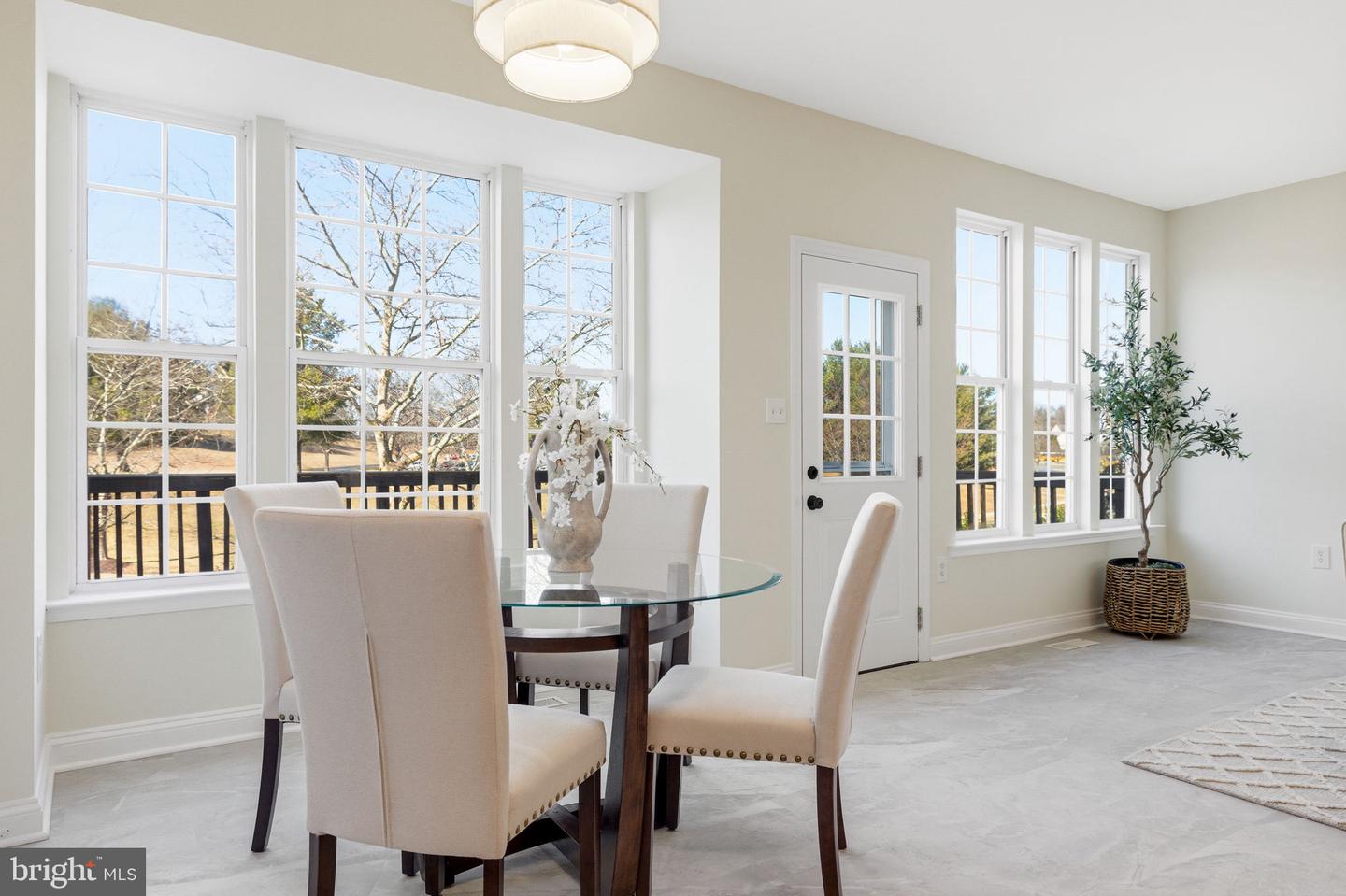 601 SPRINGHOUSE SQ SE, LEESBURG, Virginia 20175, 3 Bedrooms Bedrooms, ,2 BathroomsBathrooms,Residential,For sale,601 SPRINGHOUSE SQ SE,VALO2114538 MLS # VALO2114538