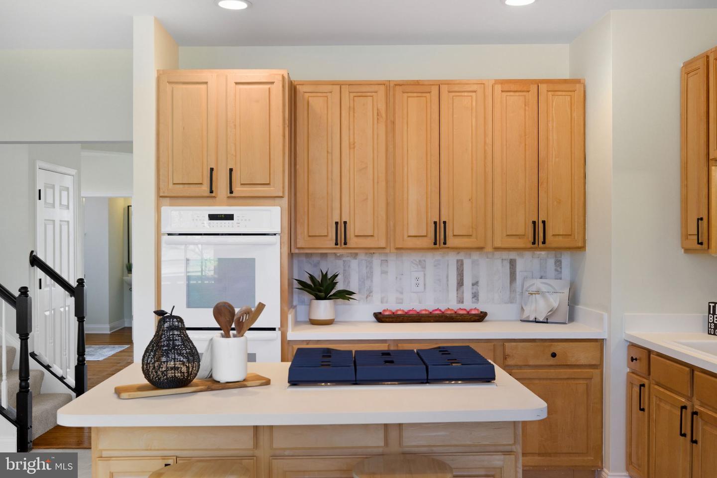 601 SPRINGHOUSE SQ SE, LEESBURG, Virginia 20175, 3 Bedrooms Bedrooms, ,2 BathroomsBathrooms,Residential,For sale,601 SPRINGHOUSE SQ SE,VALO2114538 MLS # VALO2114538