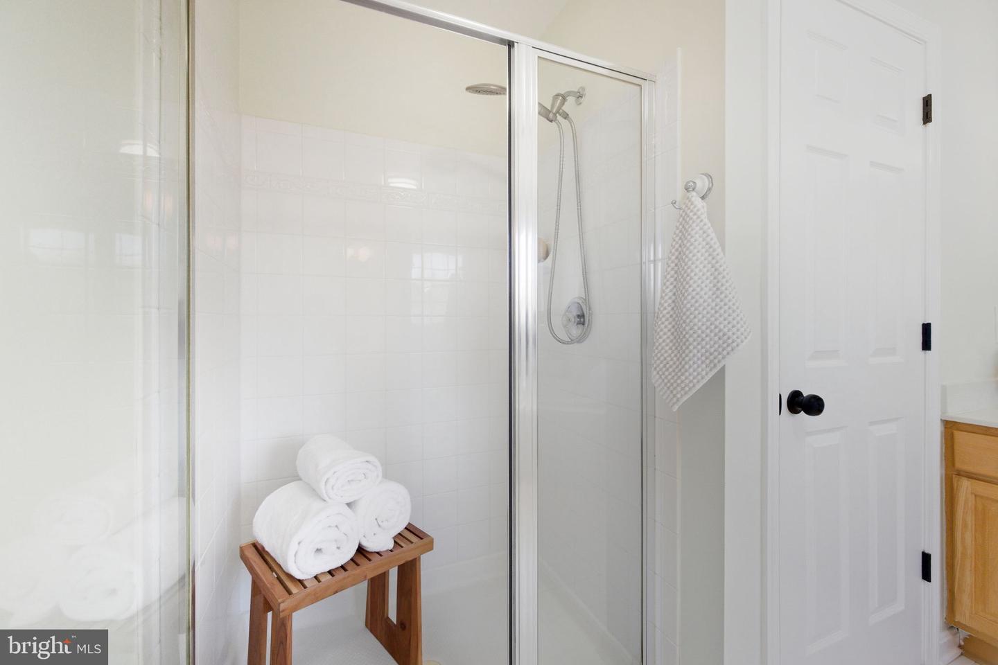 601 SPRINGHOUSE SQ SE, LEESBURG, Virginia 20175, 3 Bedrooms Bedrooms, ,2 BathroomsBathrooms,Residential,For sale,601 SPRINGHOUSE SQ SE,VALO2114538 MLS # VALO2114538