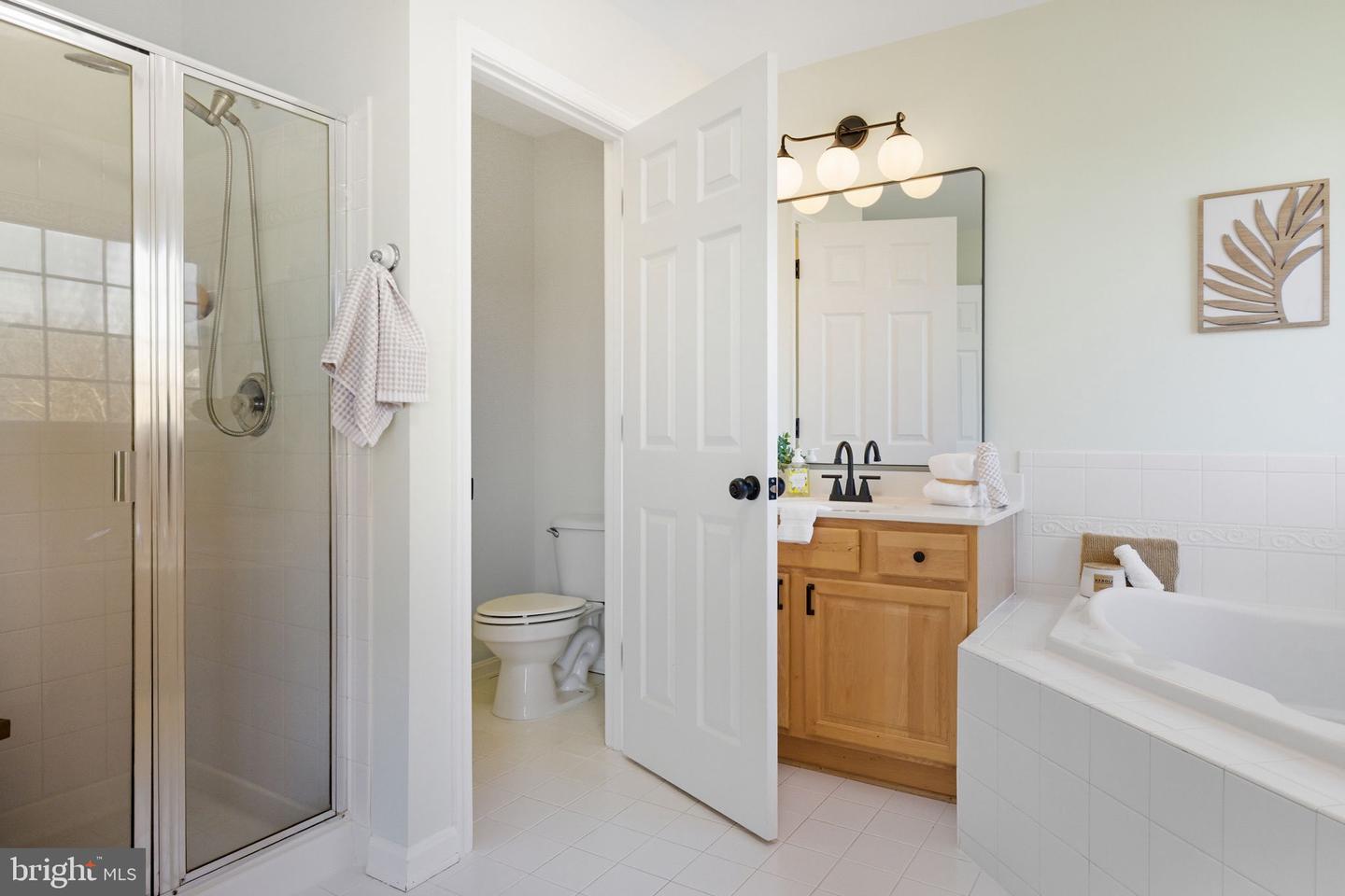 601 SPRINGHOUSE SQ SE, LEESBURG, Virginia 20175, 3 Bedrooms Bedrooms, ,2 BathroomsBathrooms,Residential,For sale,601 SPRINGHOUSE SQ SE,VALO2114538 MLS # VALO2114538