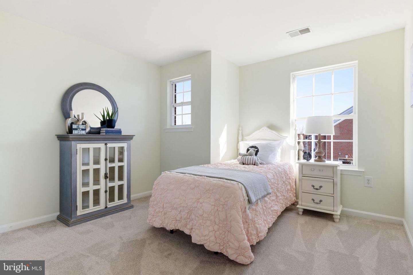 601 SPRINGHOUSE SQ SE, LEESBURG, Virginia 20175, 3 Bedrooms Bedrooms, ,2 BathroomsBathrooms,Residential,For sale,601 SPRINGHOUSE SQ SE,VALO2114538 MLS # VALO2114538