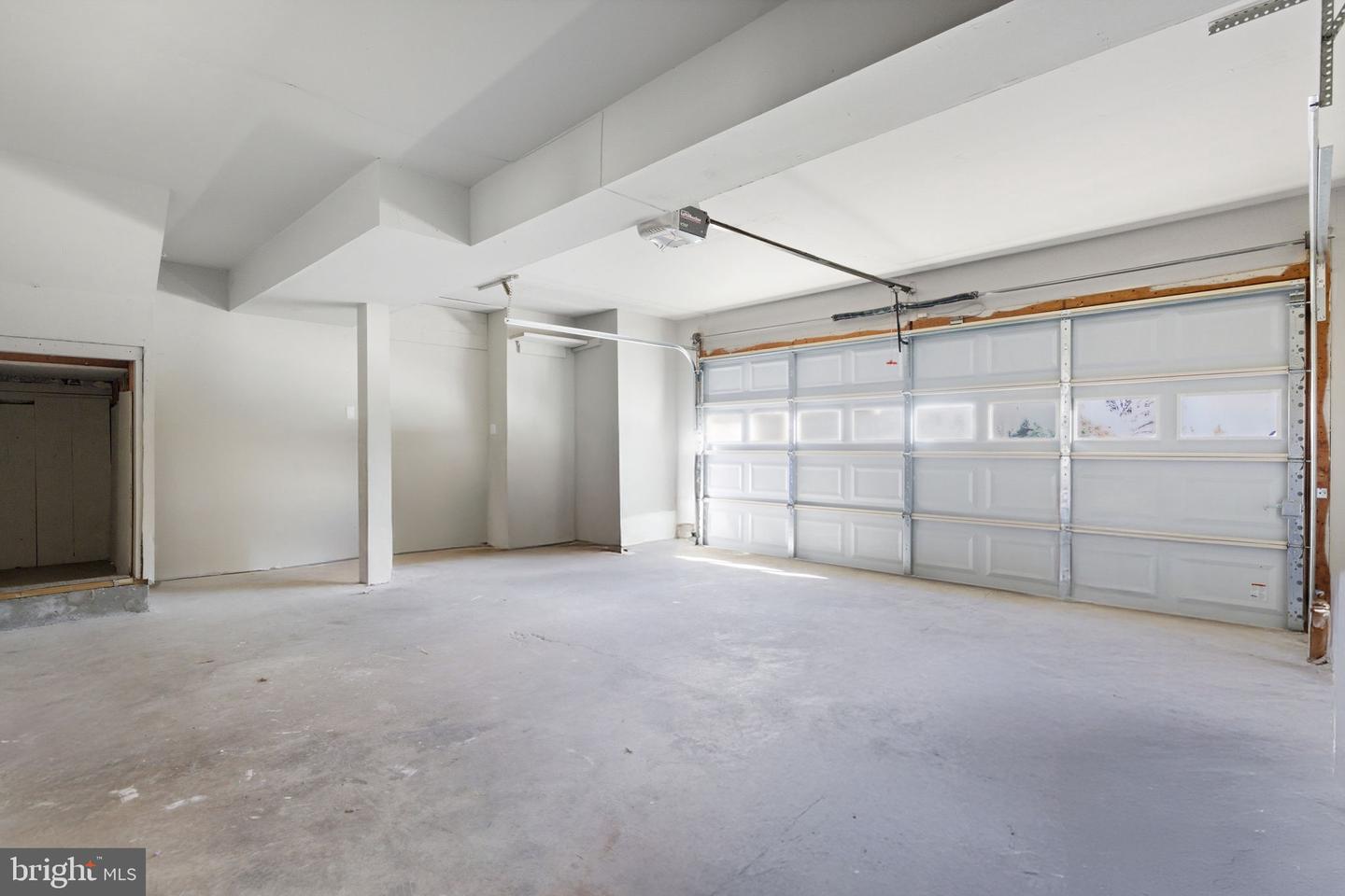 601 SPRINGHOUSE SQ SE, LEESBURG, Virginia 20175, 3 Bedrooms Bedrooms, ,2 BathroomsBathrooms,Residential,For sale,601 SPRINGHOUSE SQ SE,VALO2114538 MLS # VALO2114538