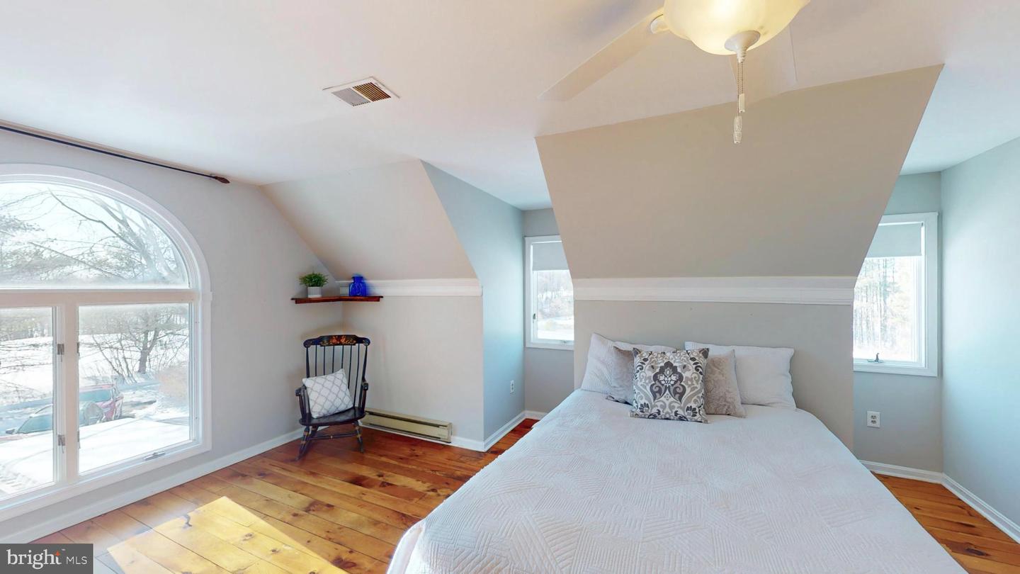 20192 COCKERILL RD, PURCELLVILLE, Virginia 20132, 5 Bedrooms Bedrooms, 8 Rooms Rooms,2 BathroomsBathrooms,Residential,For sale,20192 COCKERILL RD,VALO2114542 MLS # VALO2114542