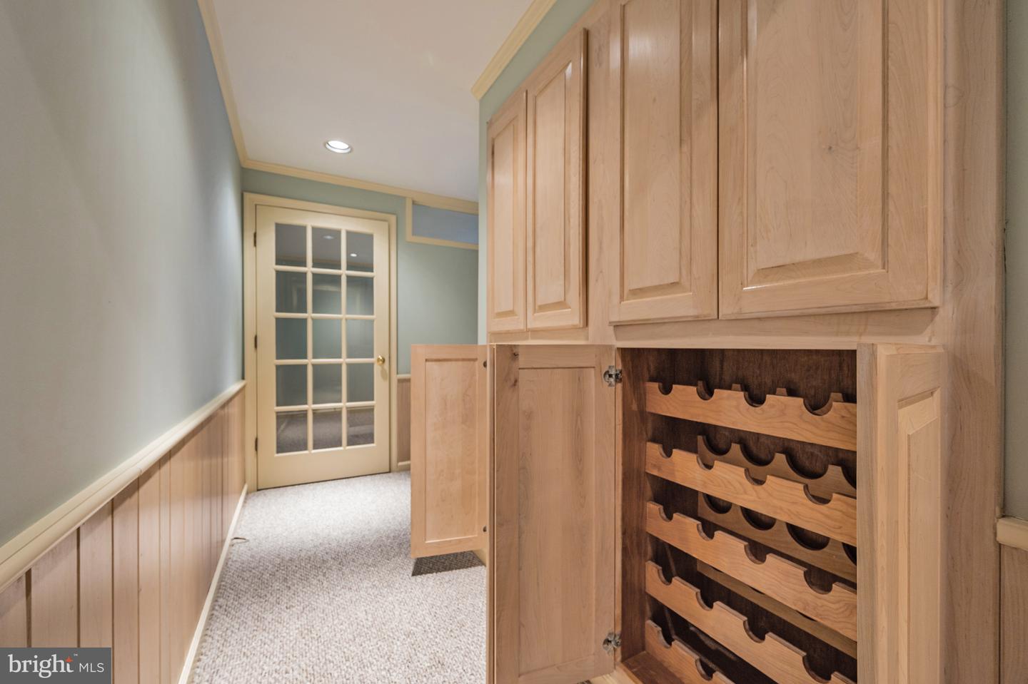 8815 SURREY CT, ALEXANDRIA, Virginia 22309, 5 Bedrooms Bedrooms, ,3 BathroomsBathrooms,Residential,For sale,8815 SURREY CT,VAFX2287404 MLS # VAFX2287404