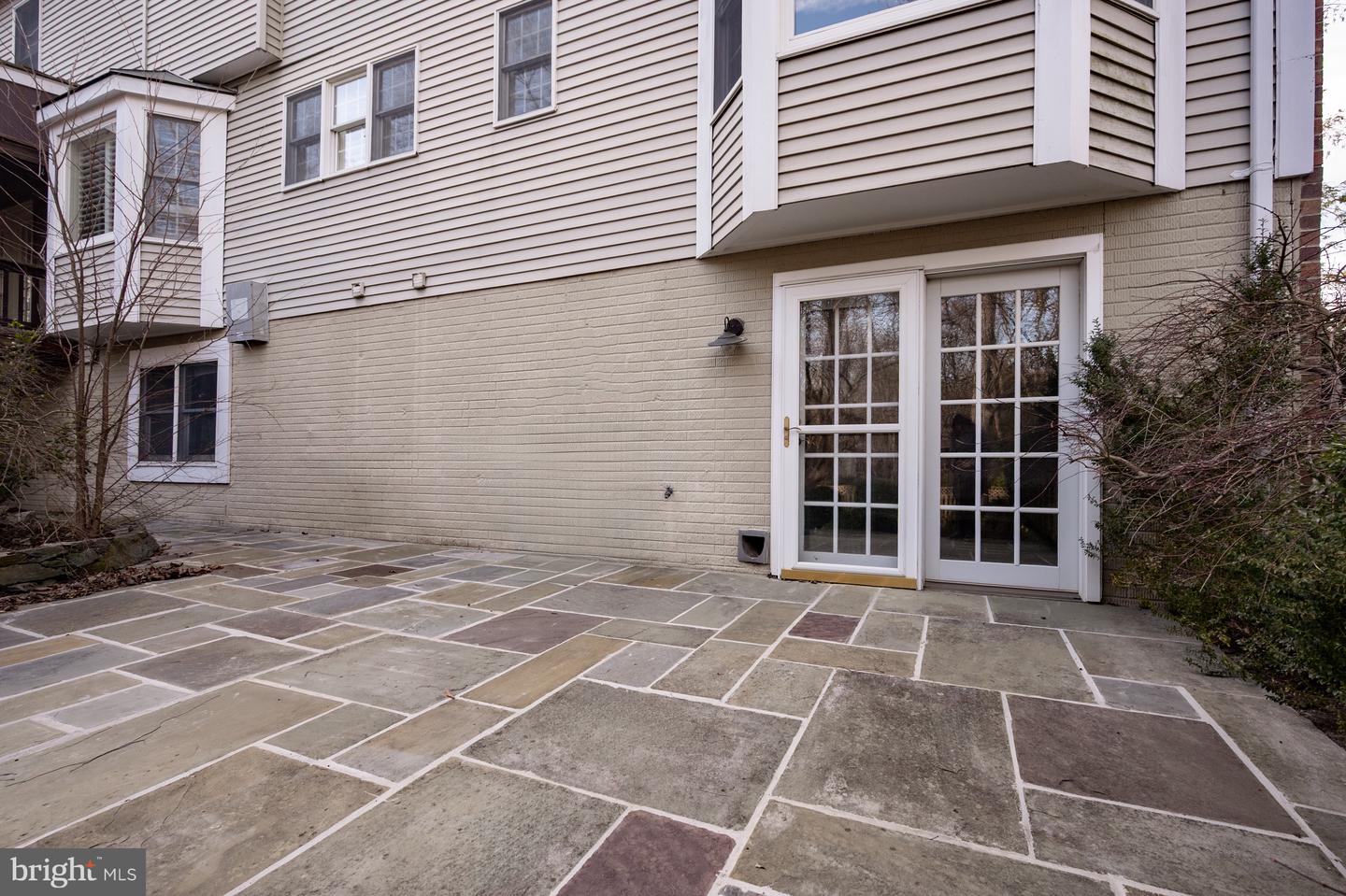 8815 SURREY CT, ALEXANDRIA, Virginia 22309, 5 Bedrooms Bedrooms, ,3 BathroomsBathrooms,Residential,For sale,8815 SURREY CT,VAFX2287404 MLS # VAFX2287404