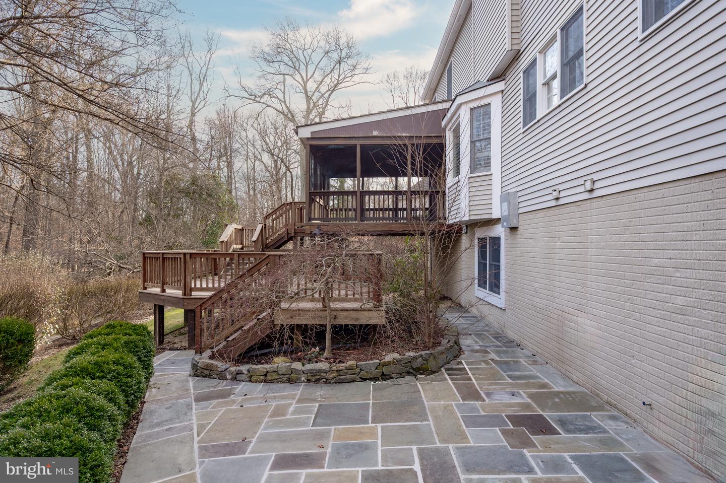 8815 SURREY CT, ALEXANDRIA, Virginia 22309, 5 Bedrooms Bedrooms, ,3 BathroomsBathrooms,Residential,For sale,8815 SURREY CT,VAFX2287404 MLS # VAFX2287404